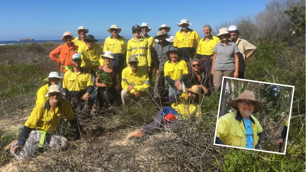 Alan Hill OAM (seated left and inset) with dune care volunteers. Pictures supplied by South West Rocks Community Dune Care